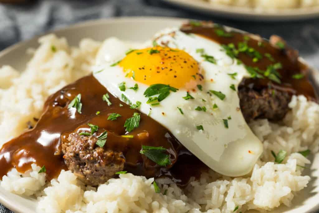 Loco Moco – Hearty Hawaiian Street Food Favorite in Oahu, Hawaii