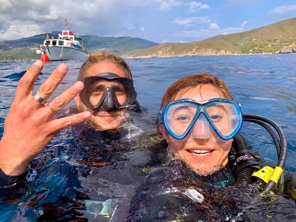 
SSI Deep Diving Specialty - Diving Escapades.jpg