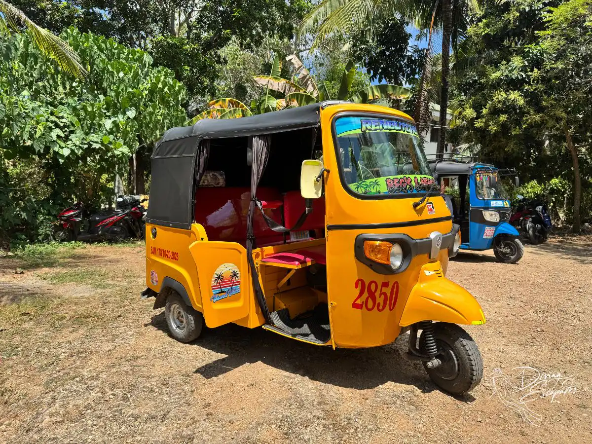 Tuktuk with chauffeur in Siquijor.