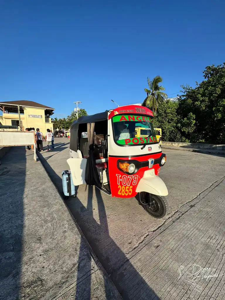 The tuktuk I took from Siquijor port to San Juan.